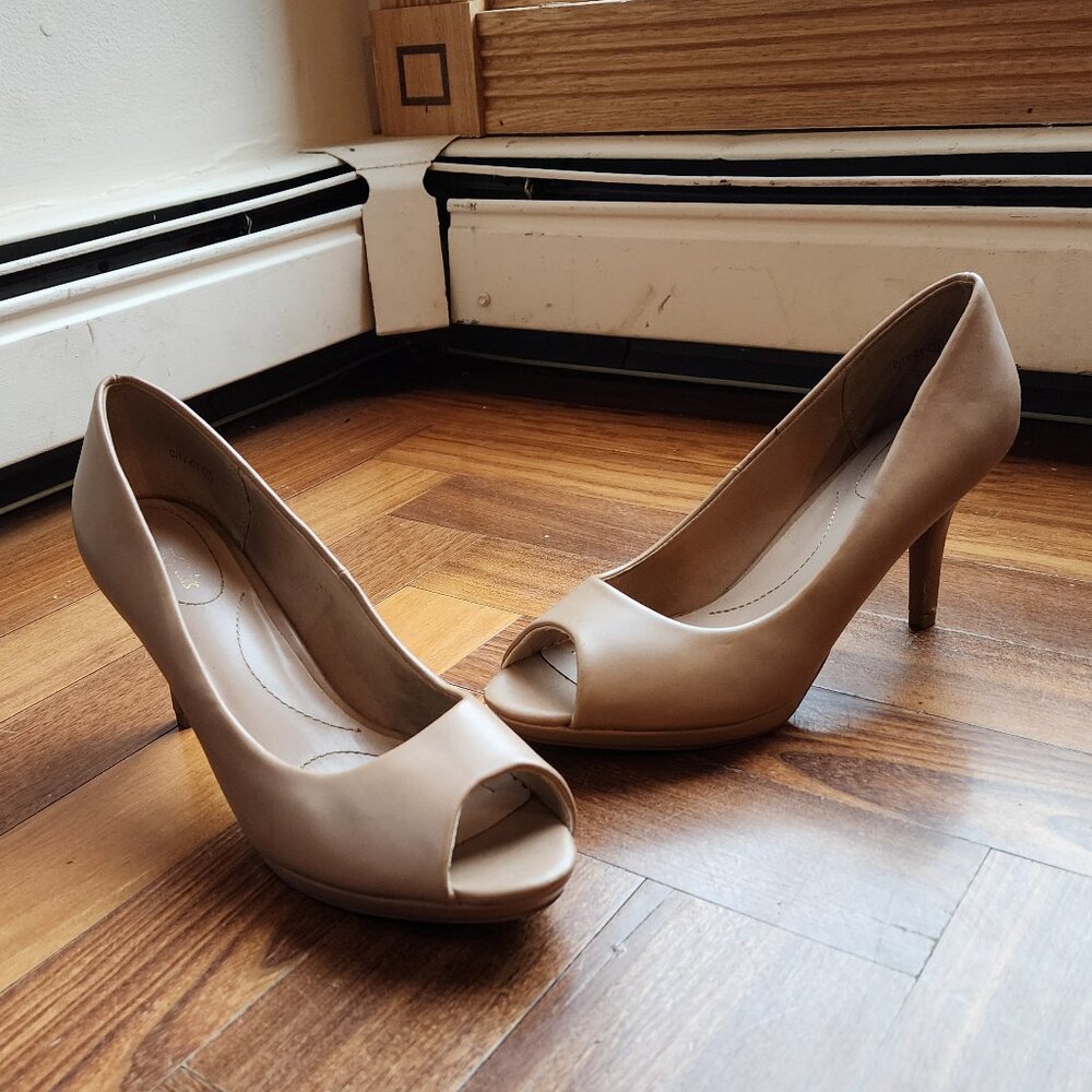 Dream Pairs Beige Leather Open Toe High Heels Size 11 - Picture 1 of 16